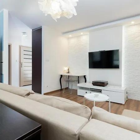 Malczewskiego By Renters Appartement *