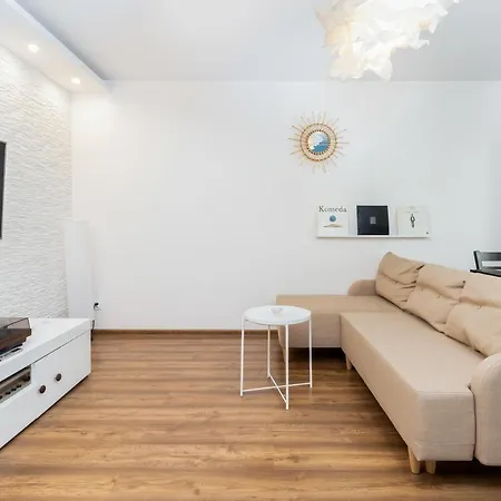 Malczewskiego By Renters Appartement